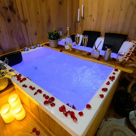 Apartment Jacuzzi Sauna Privatif - La Cabanette